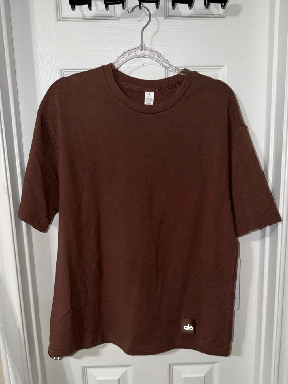 ALO  Short Sleeve Chocolate Brown Crewneck Tee